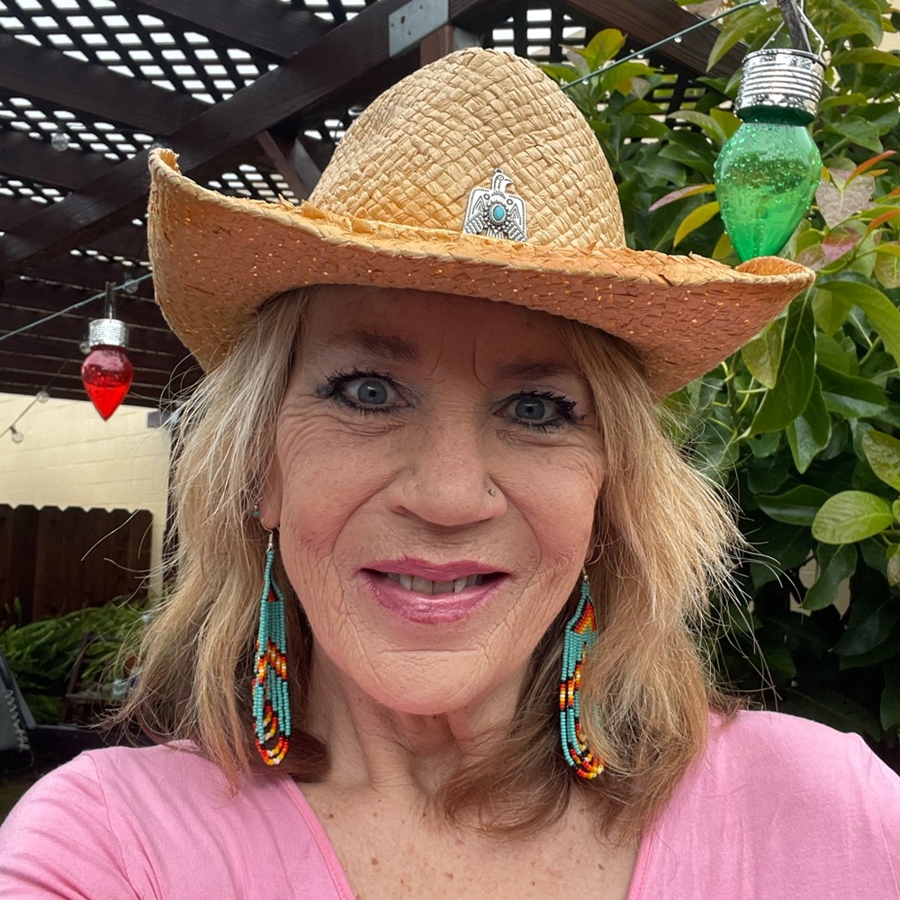 Meet your Posher, Lisa